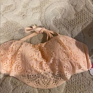 NWT flowy supportive bunking top! D/DD CUPS